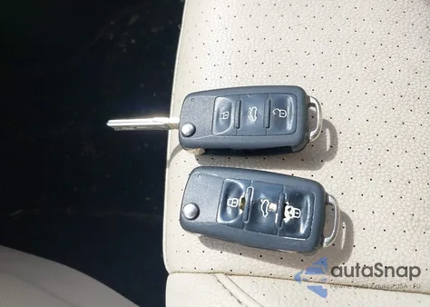 2010 Volkswagen Jetta Limited Edition из США, поврежденный, VIN 3VWRZ7AJ2AM166089